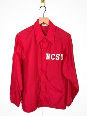 VINTAGE 70’s North Carolina State Windbreaker | S